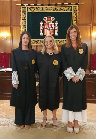  Las magistradas Marta Eugenia Sancho Herrera y Alba María Nicolás Quintela con la presidenta del TSJCLM, María Pilar Astray Chacón